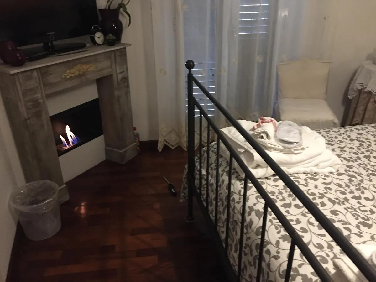 Casa Tipica Siciliana: Panoramic Terrace B&B Caltagirone Bed & Breakfast