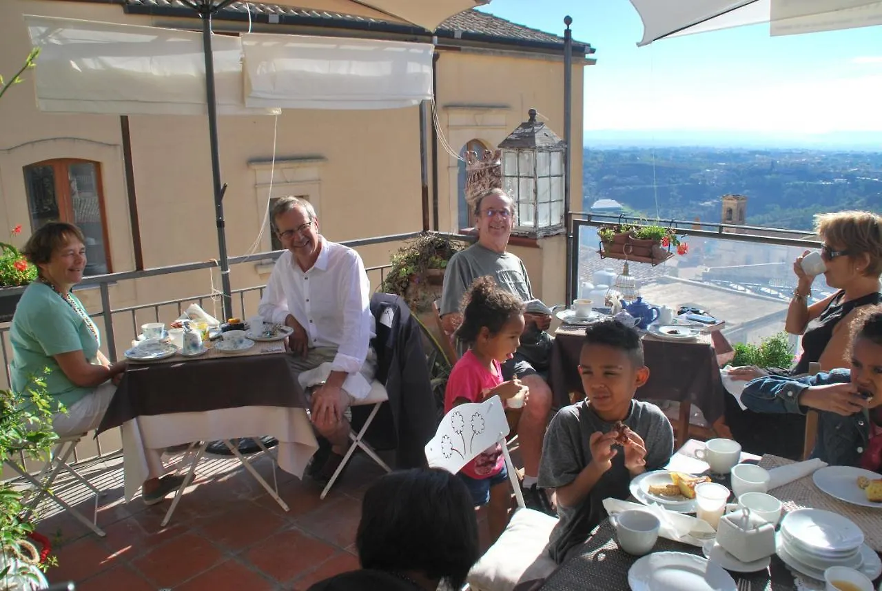 Casa Tipica Siciliana: Panoramic Terrace B&B Caltagirone Bed & Breakfast